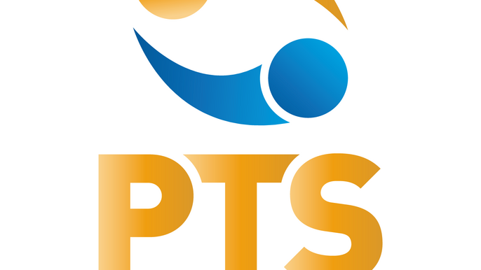 Złoto-niebieski logotyp pucharu PTS Freestyle. 