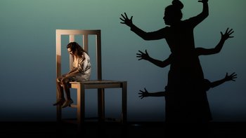 - „Calineczka" w Teatrze Lalek Arlekin