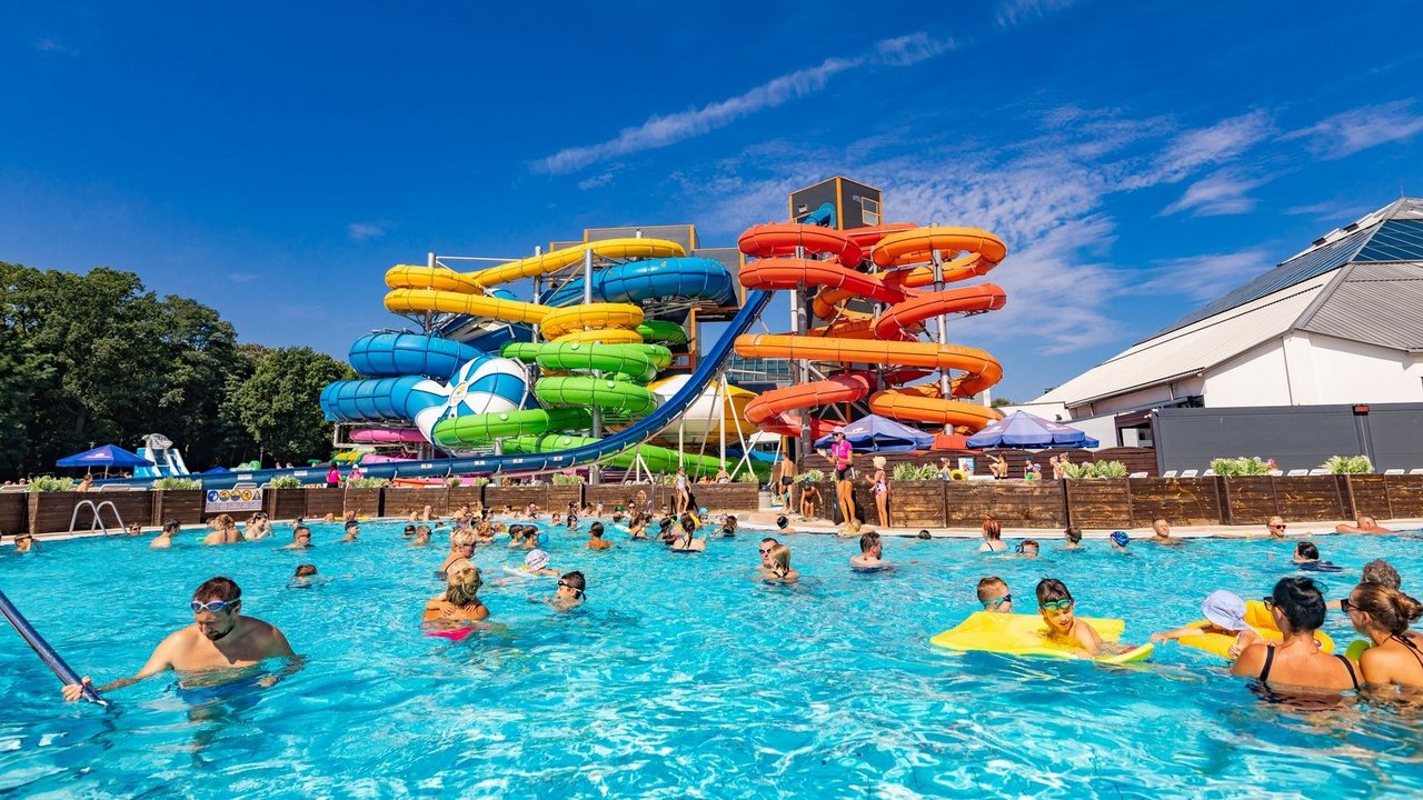 Falaqua Family Tickets The Pool Zone: Aquapark Fala